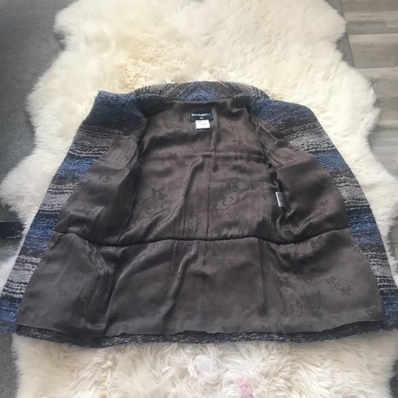 Chanel 2011 wool coat Gripoix buttons 40 M